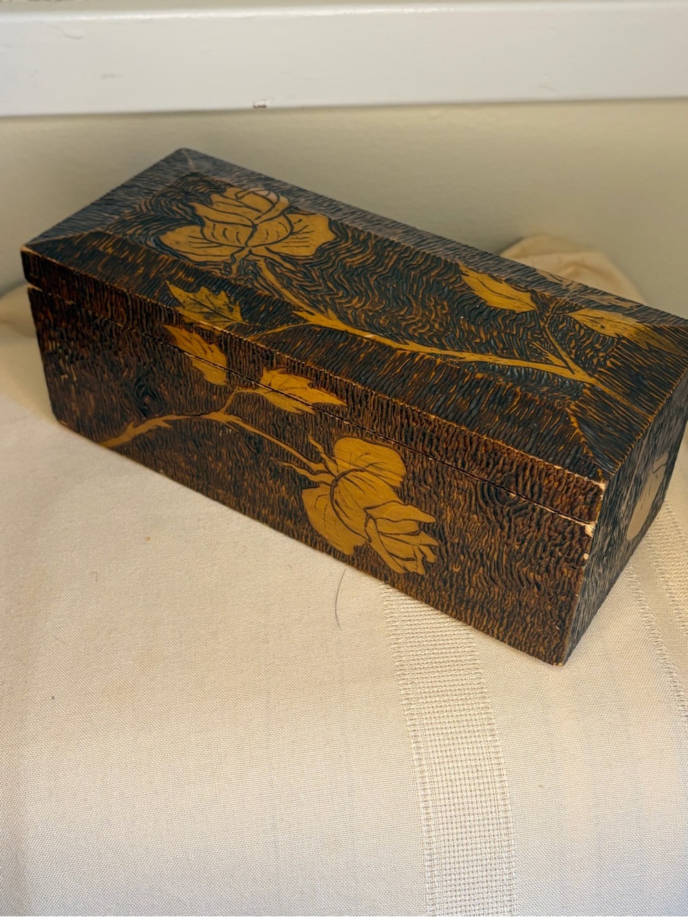 Vintage Pyrography Wood Burned Floral Glove Box Art Nouveau Rose Pattern Antique